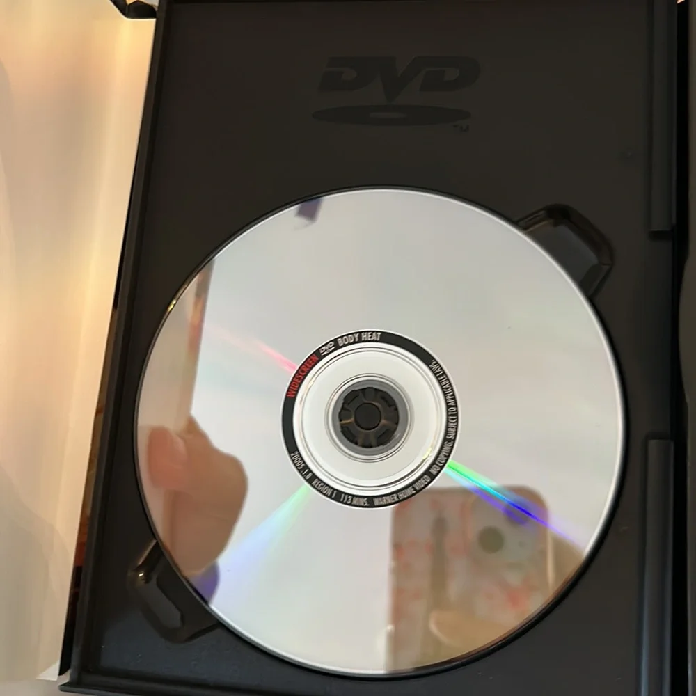 4/$20 BODYHEAT dvd - Picture 3 of 4